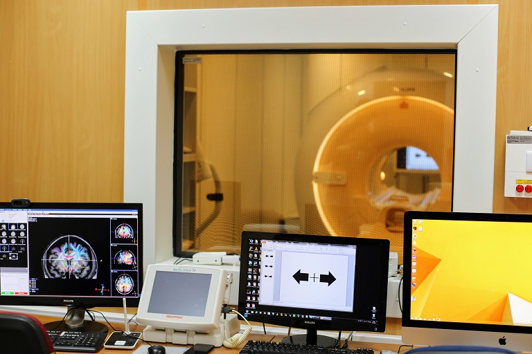 В Новосибирске заработал единственный в России томограф нового поколения с максимально мощным магнитным полем