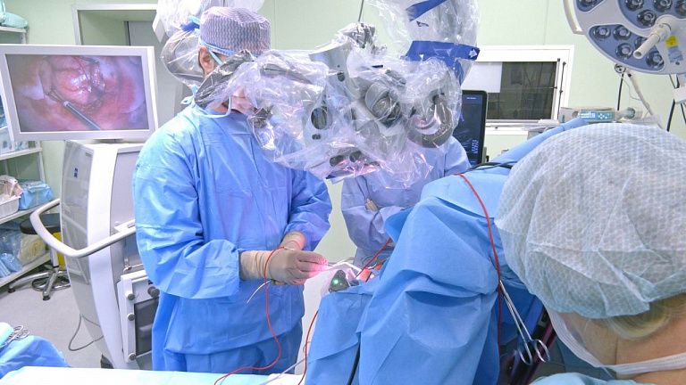 Новосибирские хирурги провели операцию на мозге «с пробуждением»