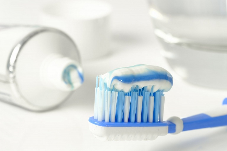 Регулярная чистка зубов защищает пациентов от внутрибольничной пневмонии