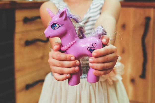 В пластмассовых детских игрушках обнаружены токсичные химические элементы, опасные для здоровья