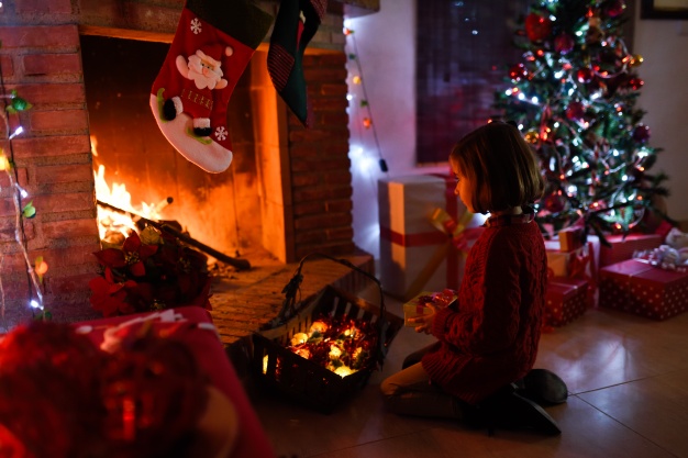 Эксперты Роспотребнадзора помогут выбрать новосибирцам качественные и безопасные новогодние подарки для детей
