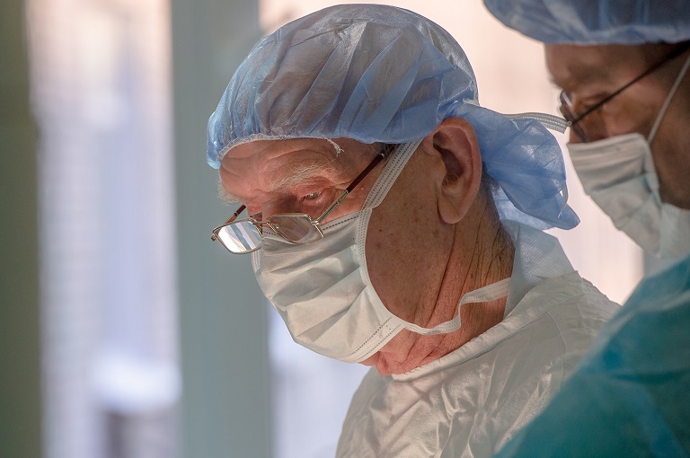 Профессия «хирург»: призвание спасать жизни
