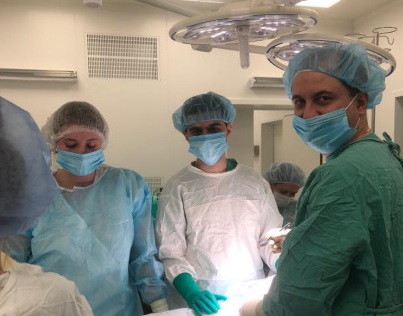 Новосибирские хирурги провели уникальную операцию беременной с раком шейки матки