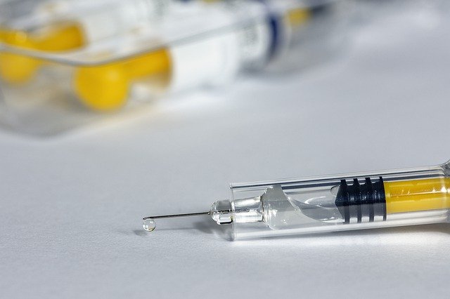 Минздрав стандартизировал правила проведения вакцинации Спутником V