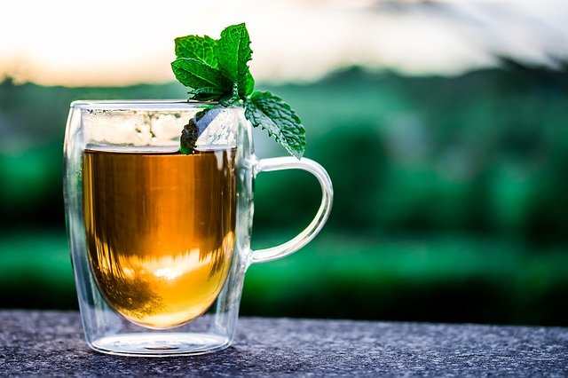 Ученые рассказали, поможет ли чай больным коронавирусом