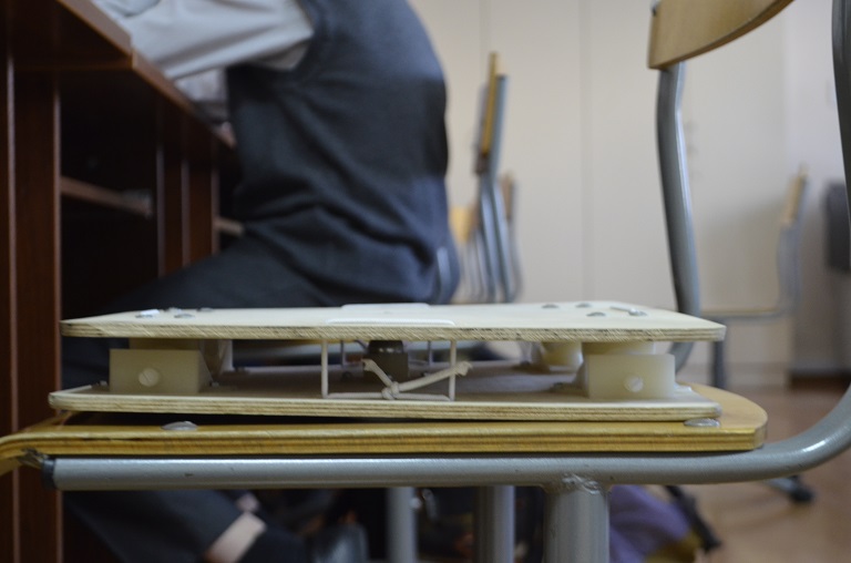 Новосибирские школьники изобрели ортопедическое устройство для исправления нарушений осанки