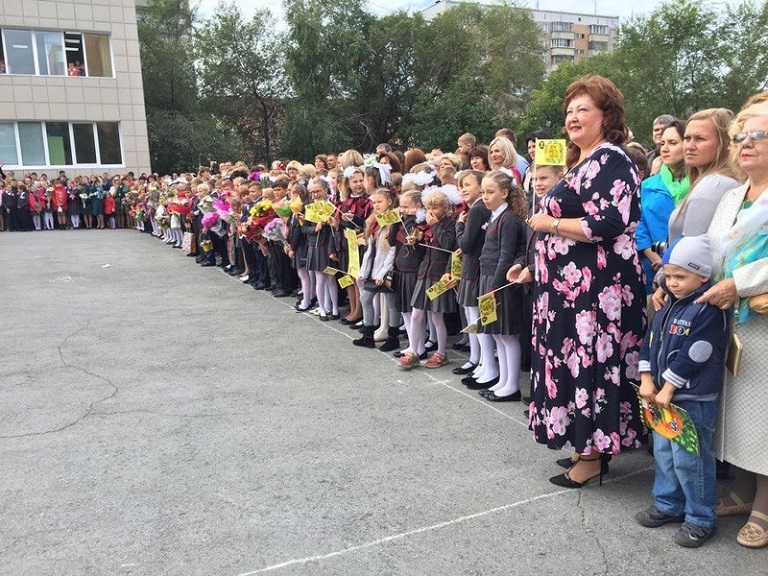 Новосибирцев приглашают присоединиться к благотворительной акции «Дети вместо цветов»