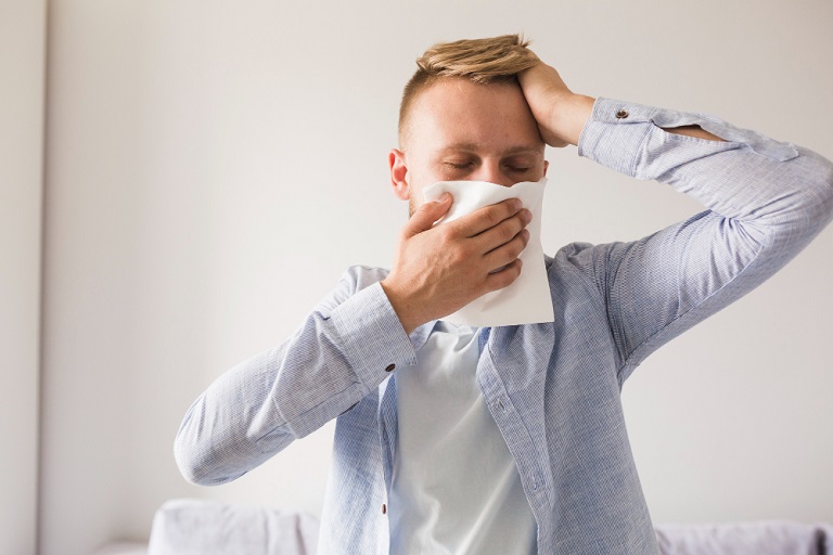 Снижают ли антибиотики тяжесть и длительность кашля при инфекциях нижних дыхательных путей?