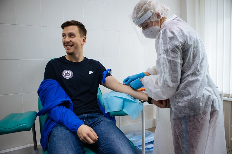 Игрок хоккейного клуба «Сибирь» вступил в Национальный регистр доноров костного мозга
