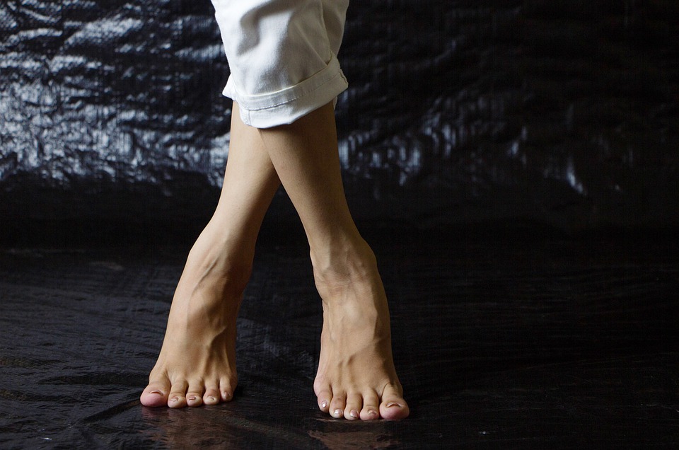 Ножки с обложки: как избавиться от шипицы