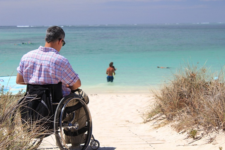 В Анапе открылся пляж для людей с ограниченными возможностями