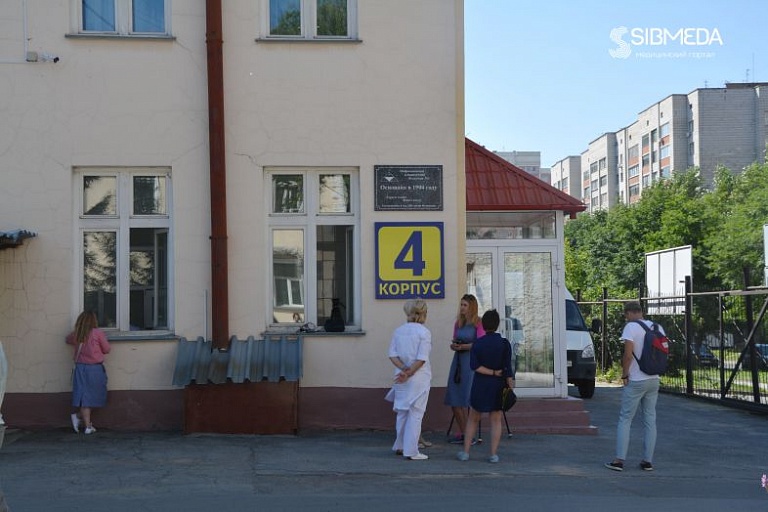 Ещё почти тысячу новых мест для «ковидных» больных вводят в Новосибирске