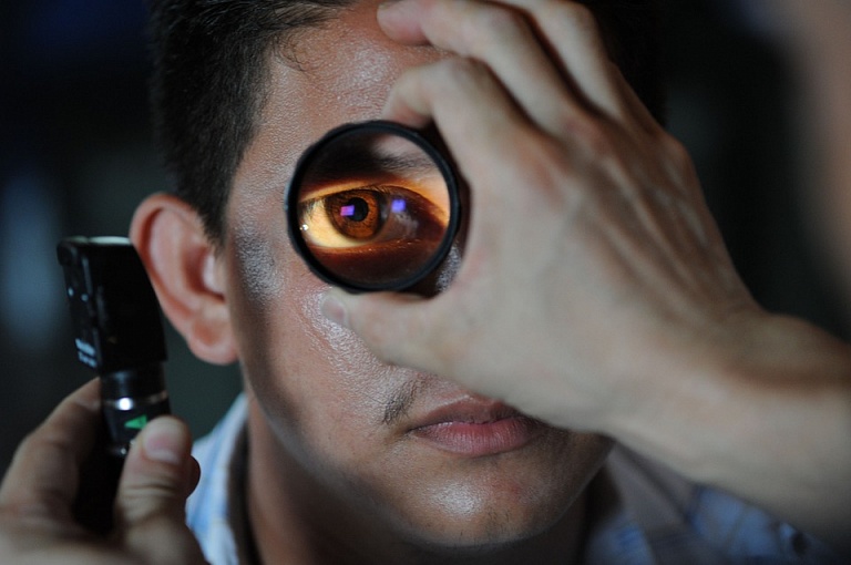 Исследования новосибирских учёных позволят создать лекарство от катаракты
