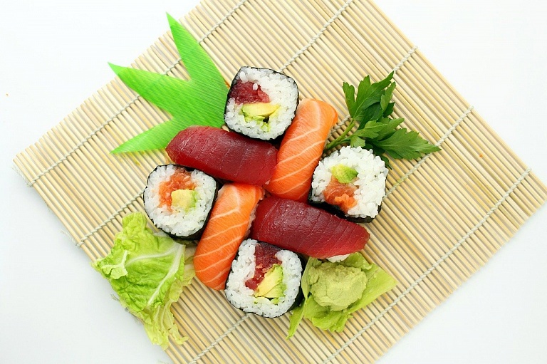 Учёные назвали наиболее безопасную комбинацию суши