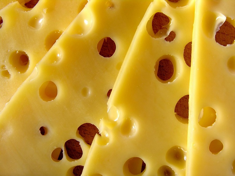 В «Росконтроле» назвали производителей фальсифицированного сыра