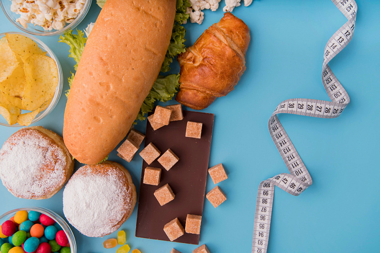 Развивается ли сахарный диабет от сладких блюд?