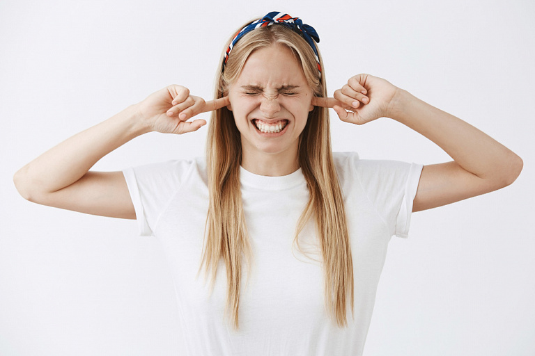 Учёные объяснили, почему громкий шум может вызвать потерю слуха