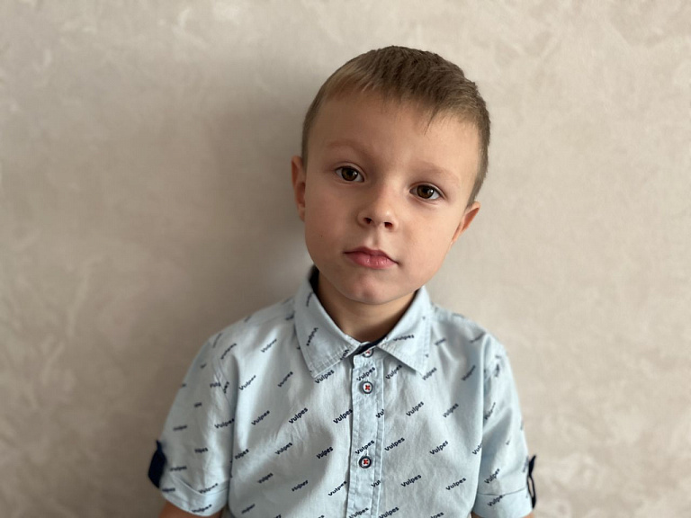 Пятилетнему новосибирцу с аутизмом требуется помощь