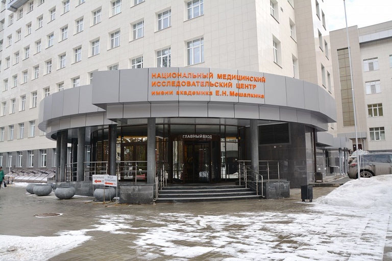 Новосибирские кардиохирурги спасли новорожденного с критическим пороком сердца